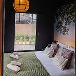 Glampinglodge Jasmijn Met Prive Hottub Роскошный шатер *