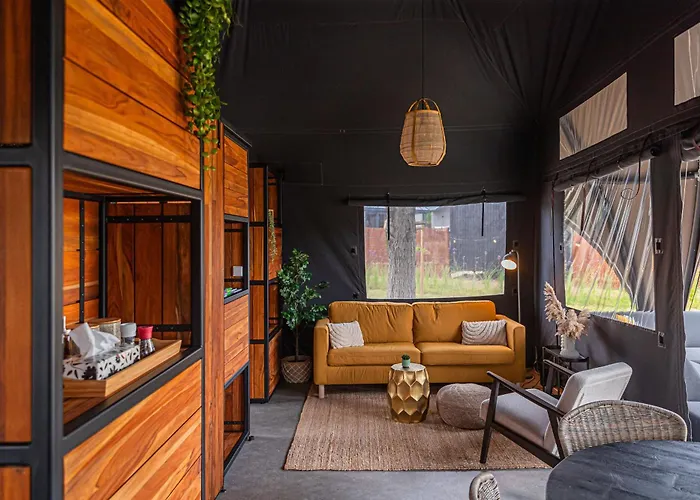 Glampinglodge Jasmijn Met Prive Hottub Luxuszelt *