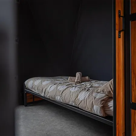 Οργανωμένο κάμπινγκ Glampinglodge Jasmijn Met Prive Hottub *