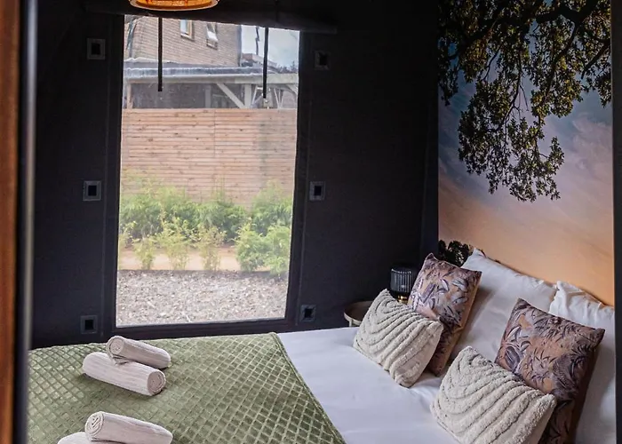 Glampinglodge Jasmijn Lüks kamp alanı *